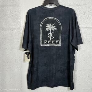 Reef Men's Serps up Short Sleeve Surf Shirt - Pirate Black XL